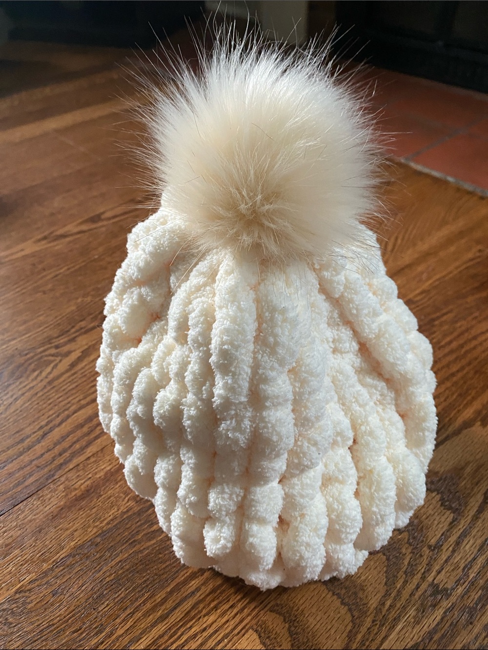 Womens Cream Pom-Pom Knit Beanie